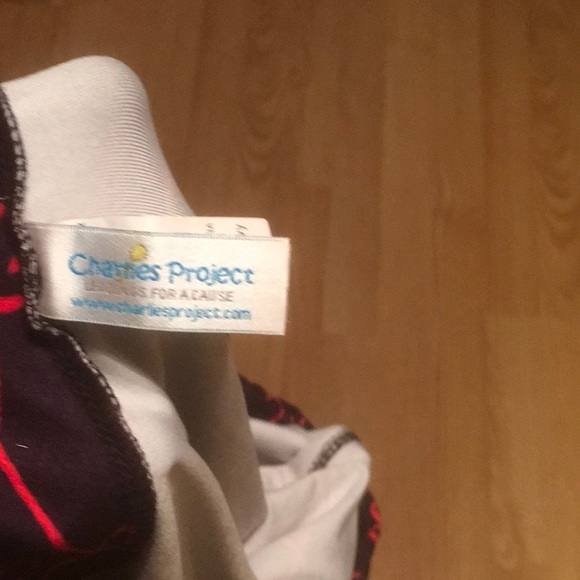 Charlie’s Project Heart Leggings - Picture 4 of 5